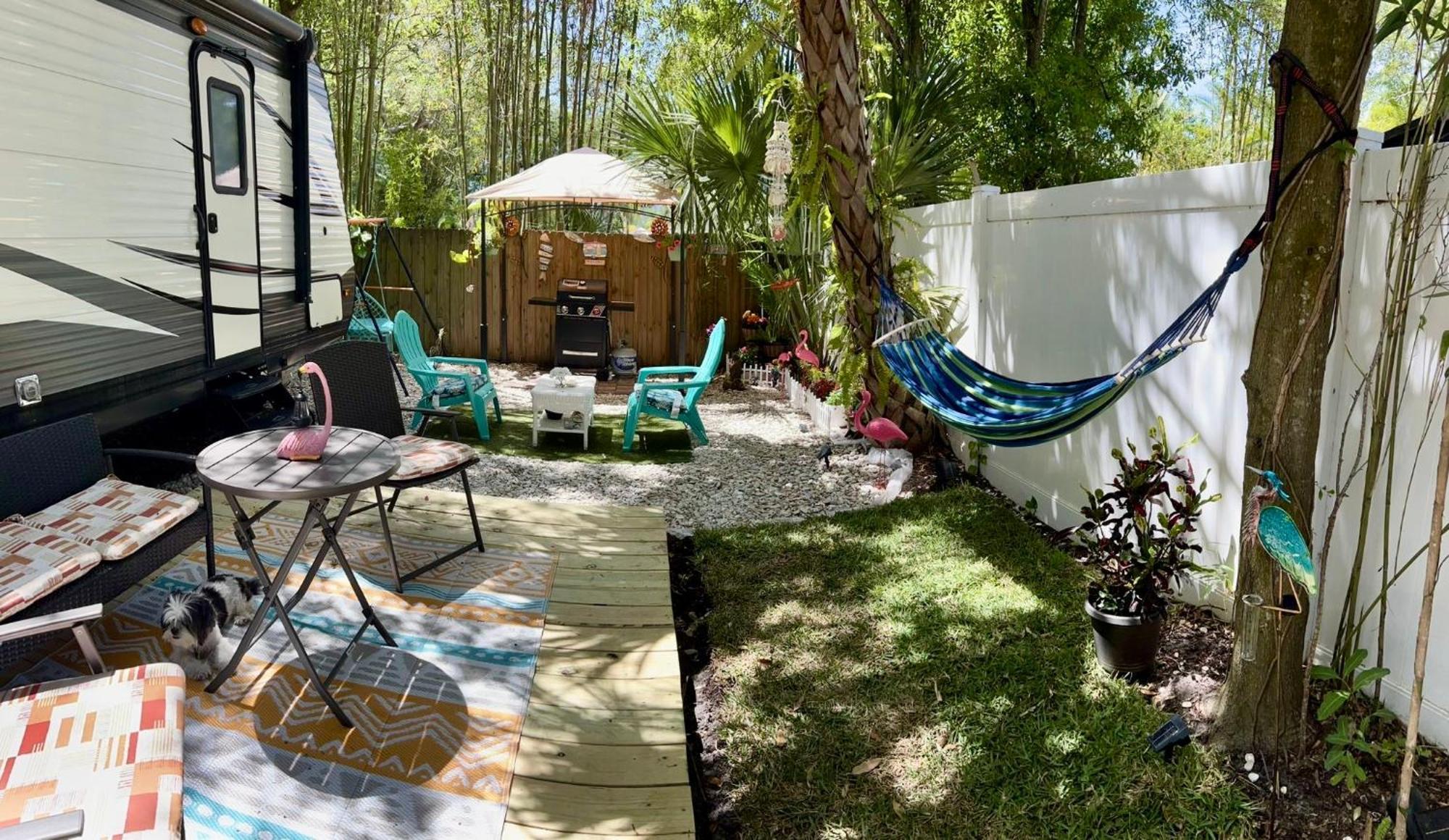 Rv Camper Paradise On The Wheels In Clearwater Beaches Largo Zewnętrze zdjęcie